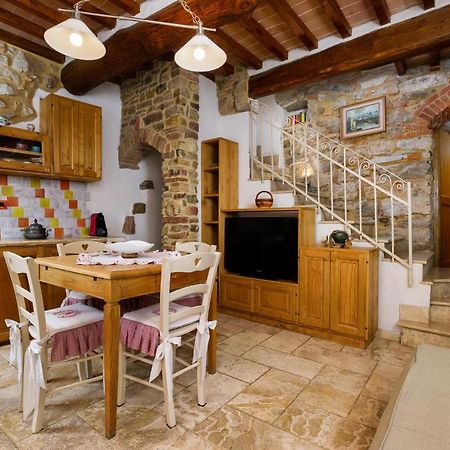La Casetta Nel Borgo Castelnuovo di Val di Cecina Kültér fotó